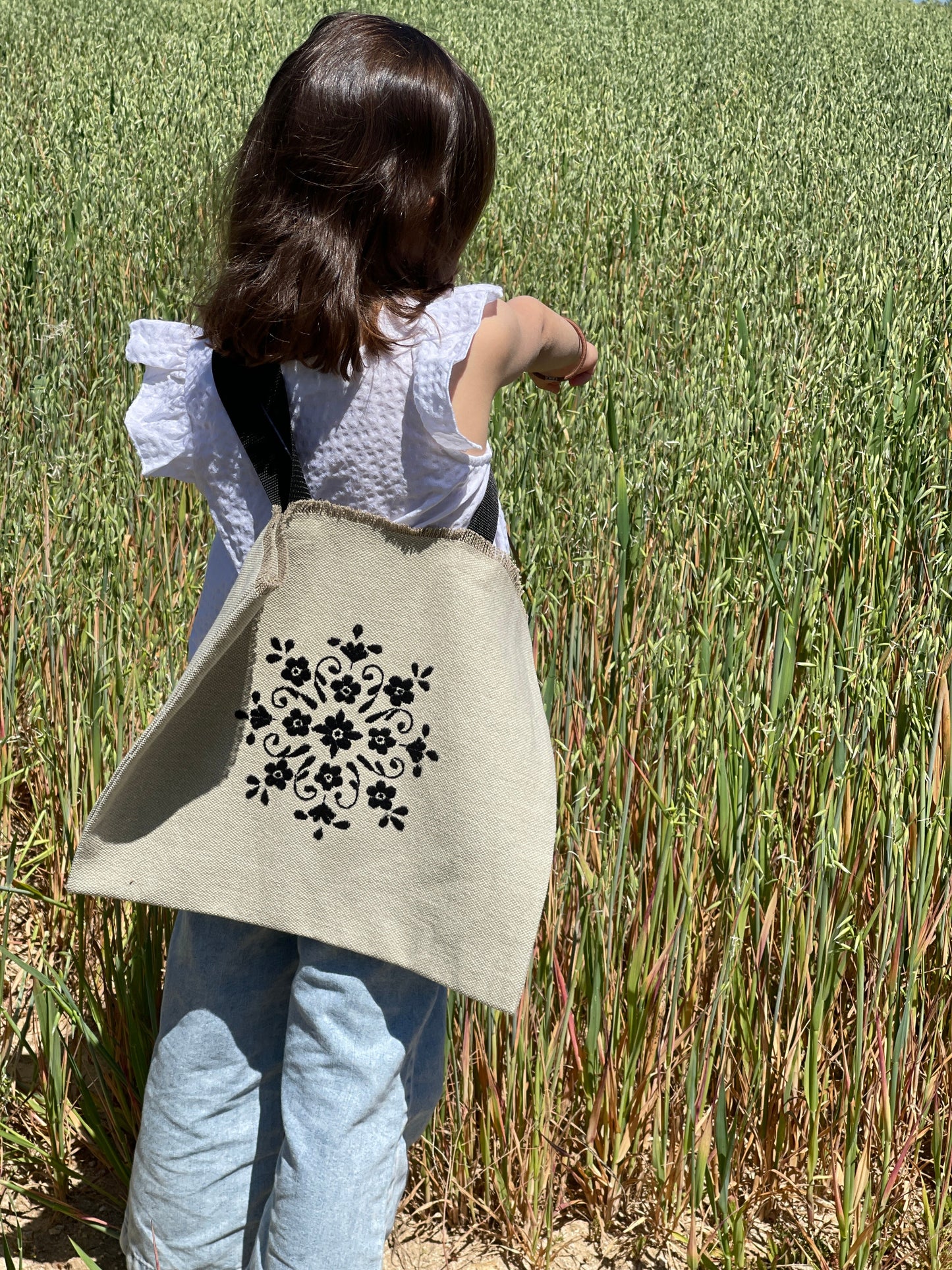 Bolso flores negras (tapiceria)